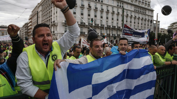 Görögország még több pénzt kaphat az IMF-től