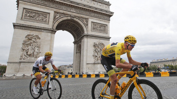 Tour: hatéves sikersorozat szakadt meg a párizsi sprintben