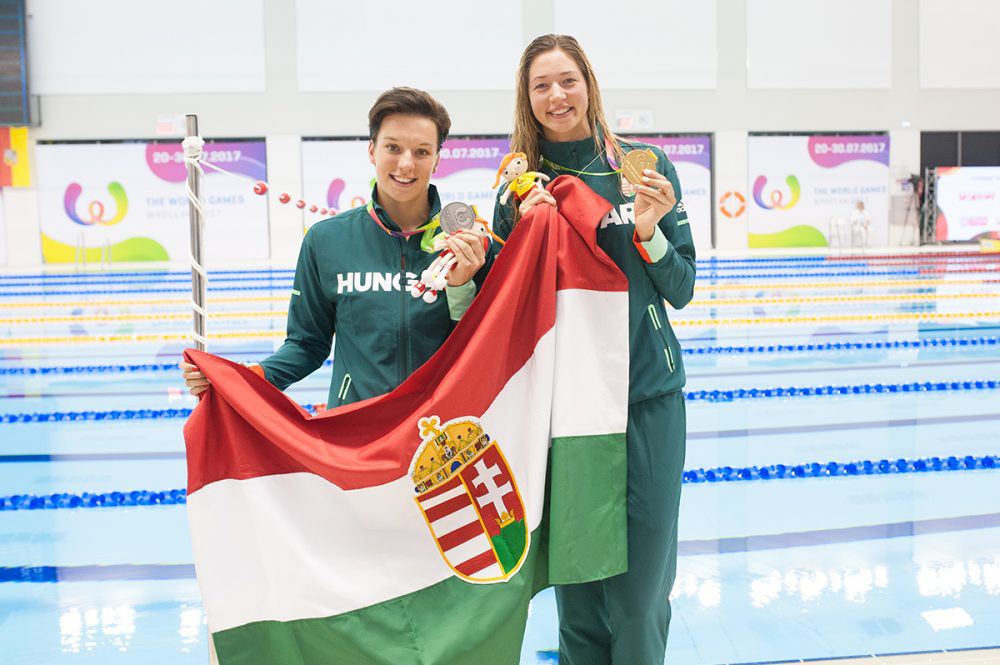 Az uszonyos úszás itthon sem csak Senánszkyról szól. Varga Krisztina is két érmet szerzett már a világjátékokon, százon második, ötvenen harmadik lett. 