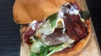 Ez az igazi retro burger, nem a csalamádés rettenet