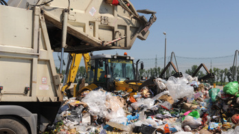 Százmilliókkal tartozik az állam a hulladékos cégeknek