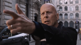 Bruce Willis feltámasztja Charles Bronsont