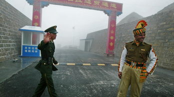 Eszkalálódik a helyzet Kína és India között