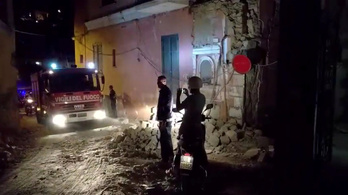 Mindhárom gyereket sikerült kimenteni a romok alól Olaszországban