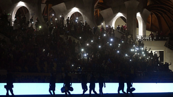 Mészárost cikizte a Vidi-tábor a sötét felcsúti stadionban