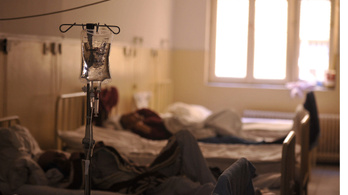 Káoszt okoz a túlterheltség a magyar kórházakban