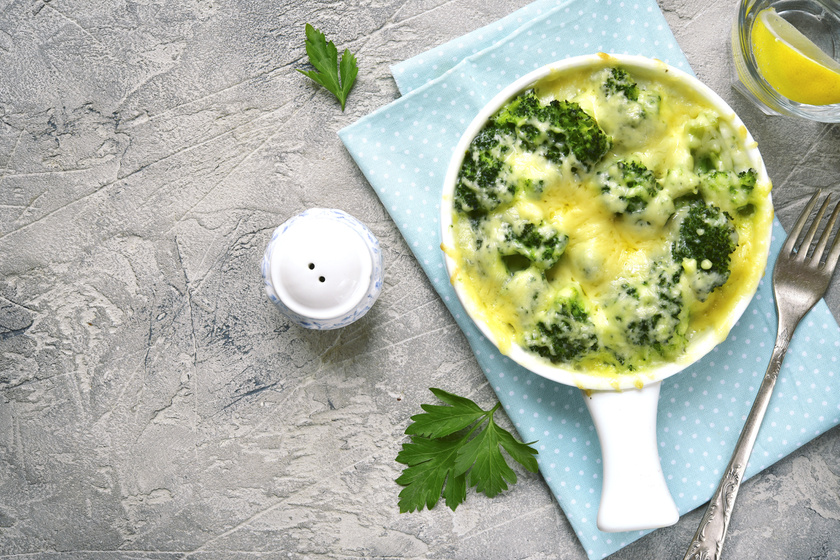 Sajtos, tejfölös sült brokkoli: elképesztően finom, és hihetetlenül egyszerű fogás