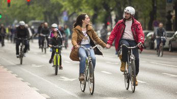 HelloBringás, a kerékpárosok digitális szerszámosládája