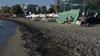 Athén legnépszerűbb strandjait fenyegeti az olajfolt