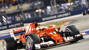 Nagy Vettel-bravúr, nagy Hamilton-szívás Szingapúrban