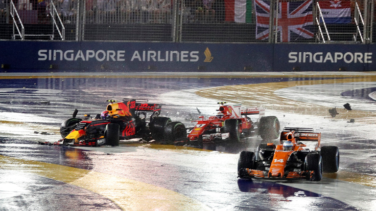 Ferrari-KO, Hamilton-siker Szingapúrban