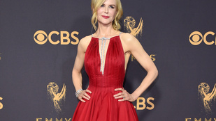 Nicole Kidman a férje előtt smárolt az Emmyn, de nem ez volt az egyetlen furcsa dolga idén