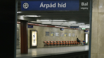 Átszabja a közlekedést az Árpád hídnál a metrófelújítás