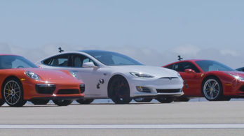 Na, vajon legyorsulta a Tesla a világ legnépszerűbb sportautóit vagy nem gyorsulta le?