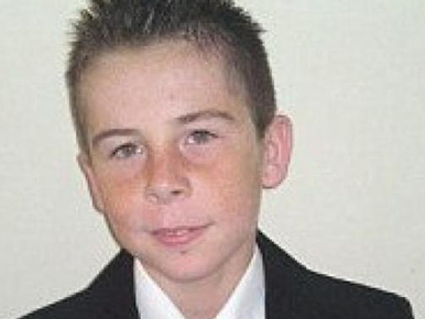 Felakasztotta magát az udvariasságáért cikizett 12 éves brit fiú