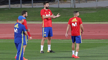 Piqué, takarodj - botrány a spanyol válogatott edzésén