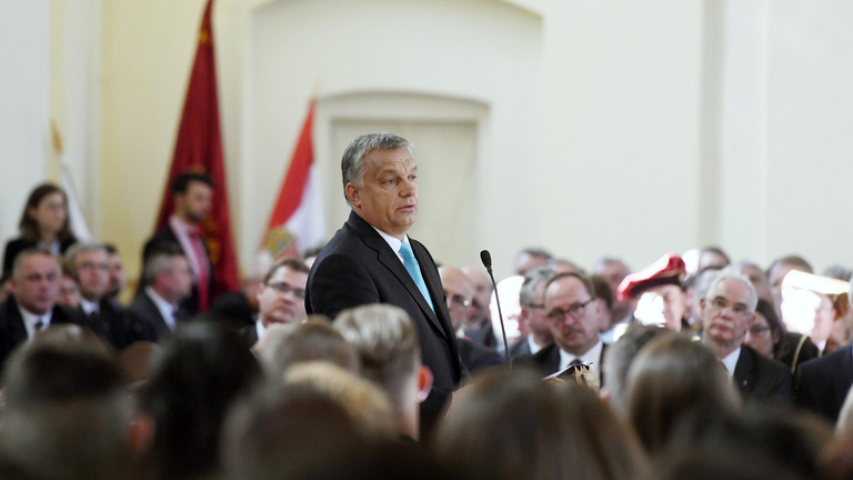 Egyedül hagyták Orbánt az egyházak az őcsényi véleményével