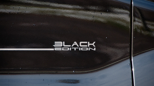 Renault Trafic Passenger Black Edition 2.0 dCi – Opel Vivaro Tour Cosmo 2.5 CDTi