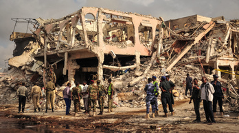Már 300 halottja van Szomália legsúlyosabb terrortámadásának