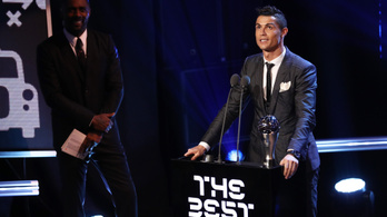 Cristiano Ronaldo az év játékosa, Giroud-é a Puskás-díj