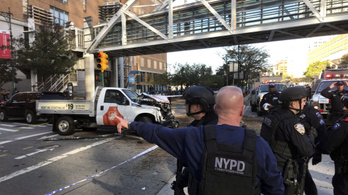 Terrortámadás New Yorkban: nyolc halott, sok sérült