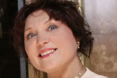 Hosszú betegség után elhunyt a magyar énekesnő – 64 éves volt