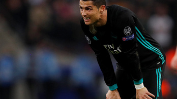 C. Ronaldo a vonal előtt védte Ramos lövését