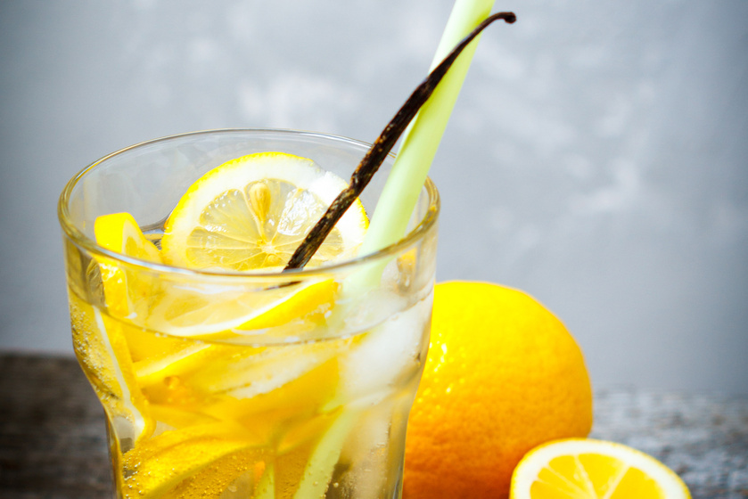 Meleg víz citrommal: egy meglepő indok, hogy miért éppen ezzel indítsd a napod