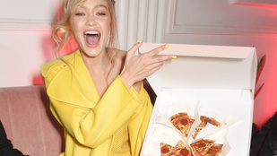 Gigi Hadid pizzával kedveskedett barátnőinek