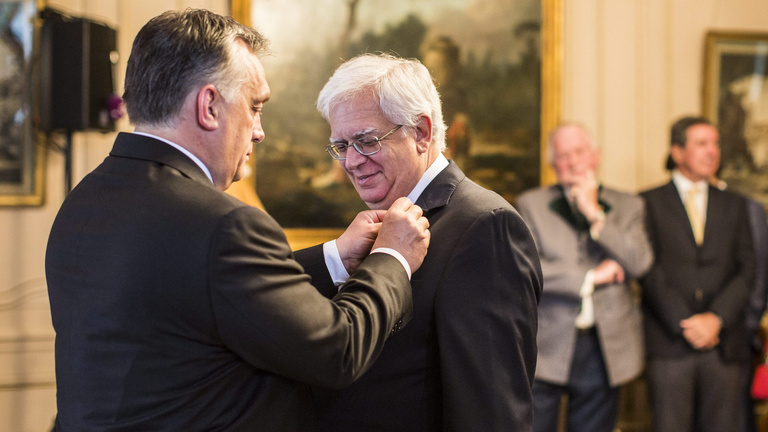 Nehéz időszakban állt ki Orbán mellett, meg is hálálták