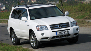 Használtteszt: Toyota Highlander Hybrid (2006)