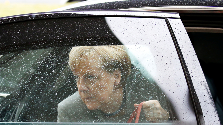 Összeomlott Merkel tervezett koalíciója