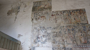 Középkori falfestmény bukkant elő a mész alól