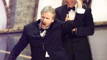 James Cameron kis híján az Oscar-díjával ütötte le Harvey Weinsteint