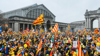 45 ezren tüntetnek a katalán függetlenségért Brüsszelben