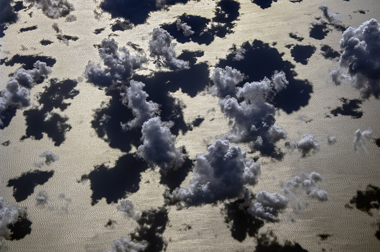 Felhőárnyak a tengeren
                        Koppenhágánál, 2007