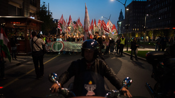 Nehéz lesz közlekedni a Dózsa György út környékén a Jobbik-tüntetés miatt