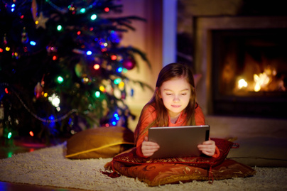 Nyerj tabletet egy online karácsonyfa feldíszítésével! A gyerek is simán megcsinálja (x)