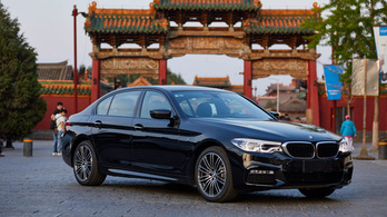 A BMW tarolhat Kínában