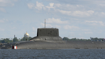 Orosz tengeralattjárók nyüzsögnek fontos távközlési kábelek körül