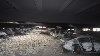 Képeken a liverpooli parkolóház-tűz pusztítása