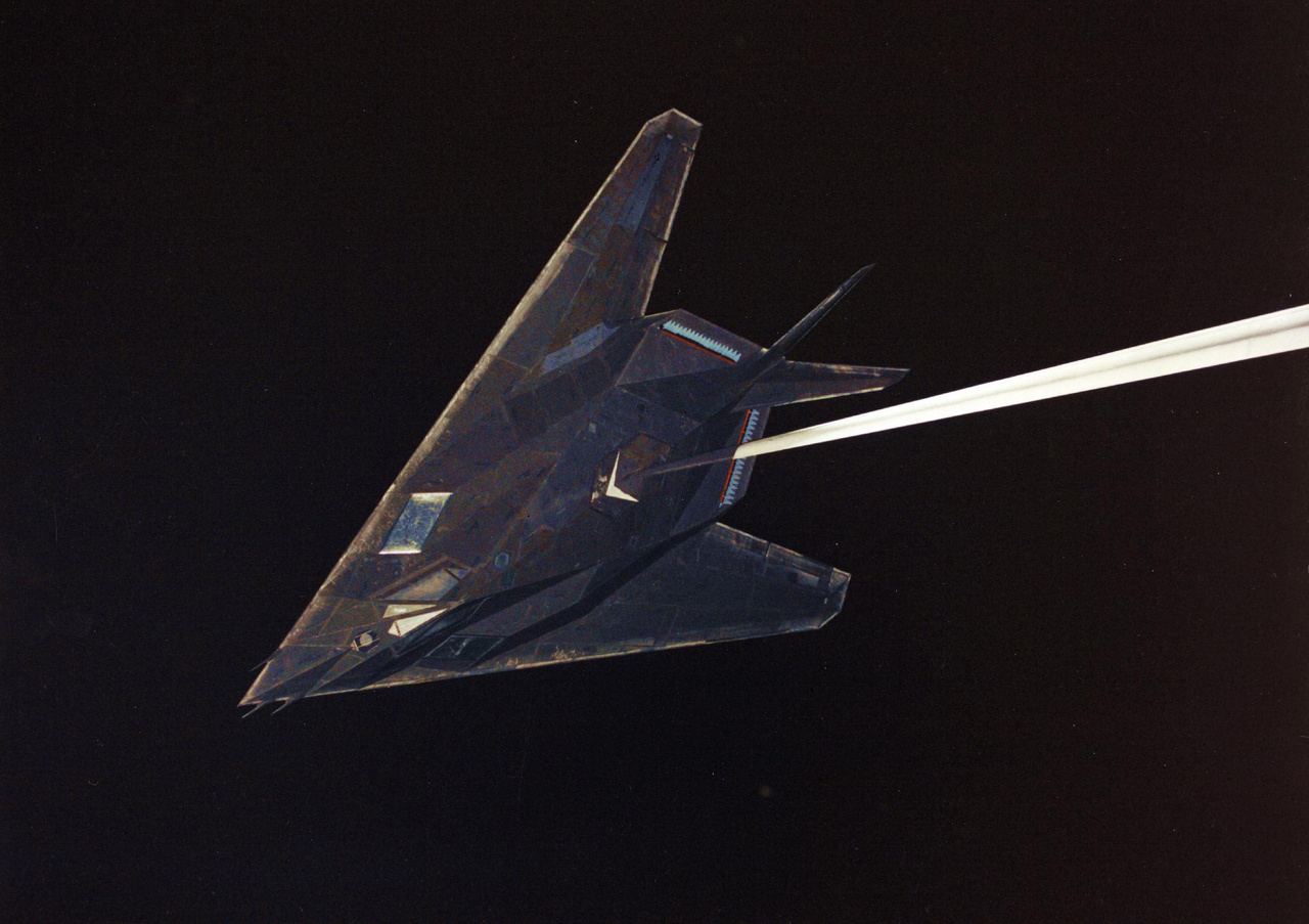F-117-es modell ugyancsak radarteszthez előkészítve.