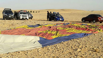 Lezuhant egy turistákat szállító hőlégballon Luxorban