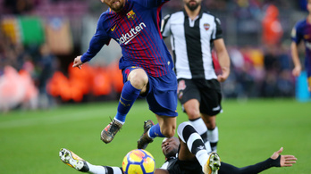 Messi kiosztott egy álompasszt, aztán kapásból bevágta