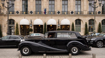 Előkerültek a párizsi Ritzből ellopott ékszerek