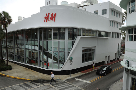 Szétverték a H&M dél-afrikai üzleteit