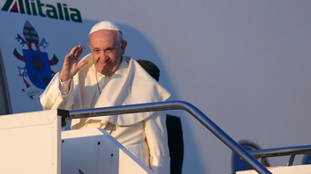 Ferenc pápa attól fél, hogy atomháborúba sodródik a világ