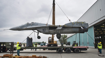 Orosz engedély nélkül adná el Magyarország a MiG-29-eseit