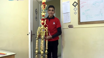 Egyiptomi tinédzser a világ legokosabb gyereke