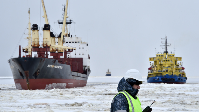 Kína selyemutat épít az Északi-sarkra